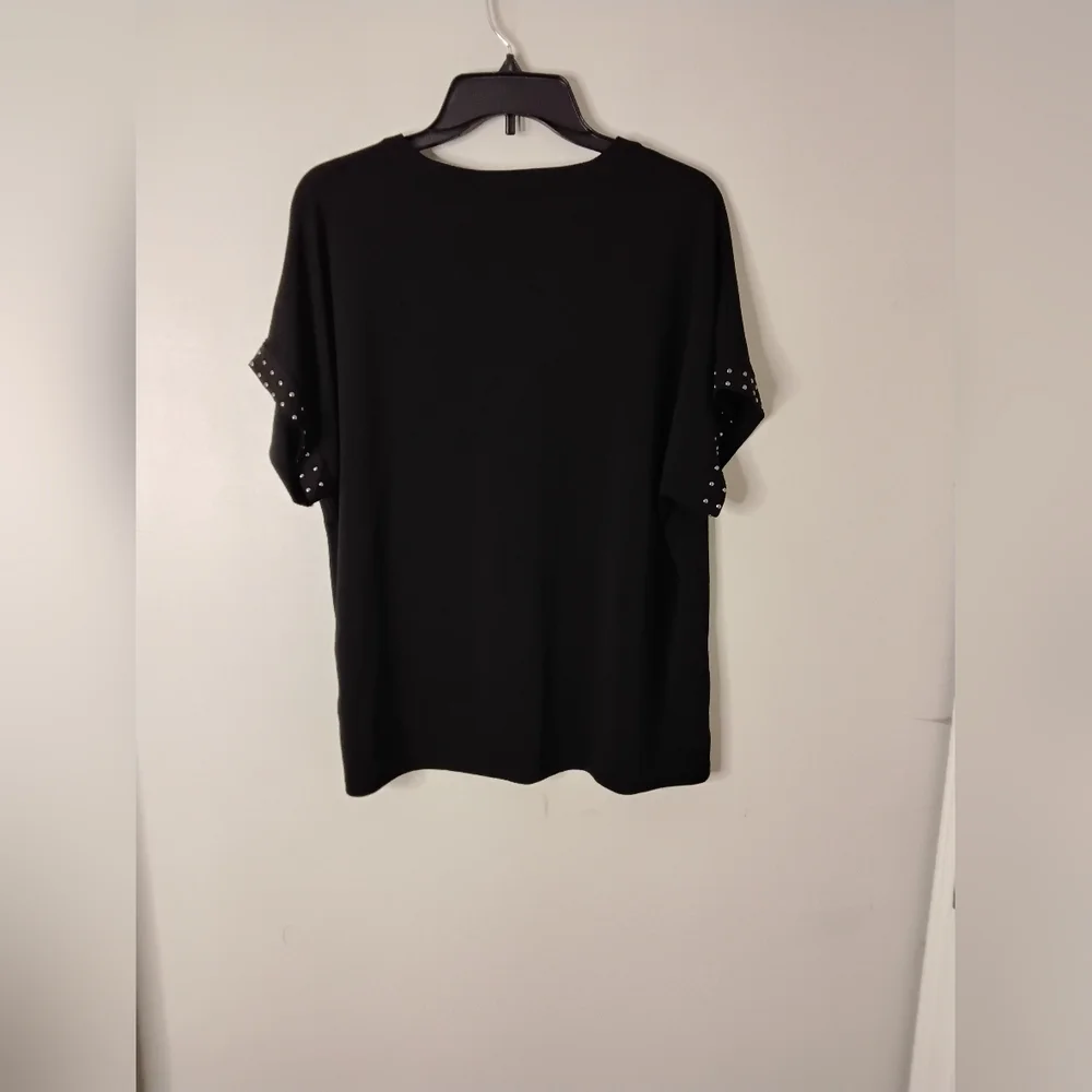 Black Boxy Short Sleeve Blouse